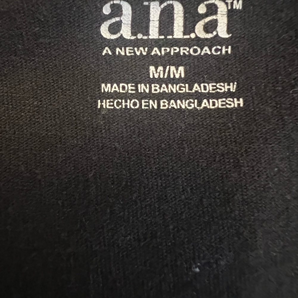 ANA .. Two -Tank Tops - Picture 6 of 9